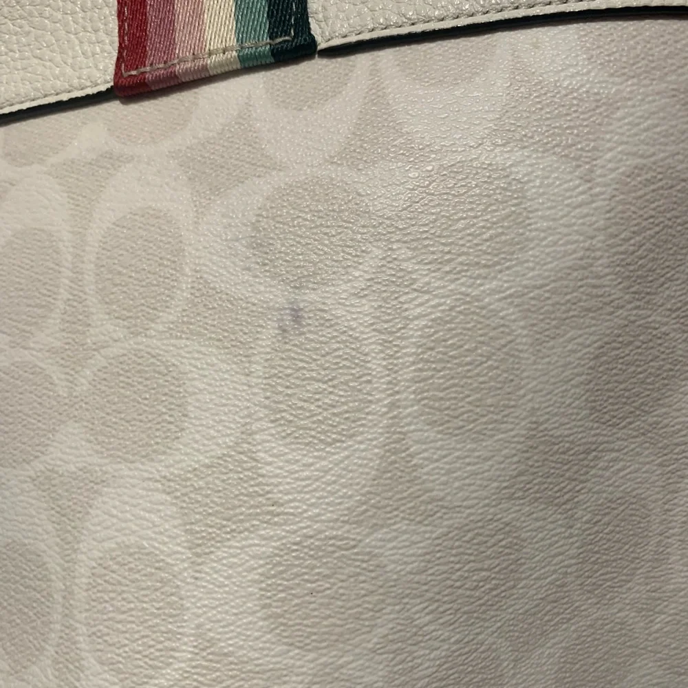 Coach x Marvel Jes Tote in Signature Canvas with Patches - Picture 14 of 16